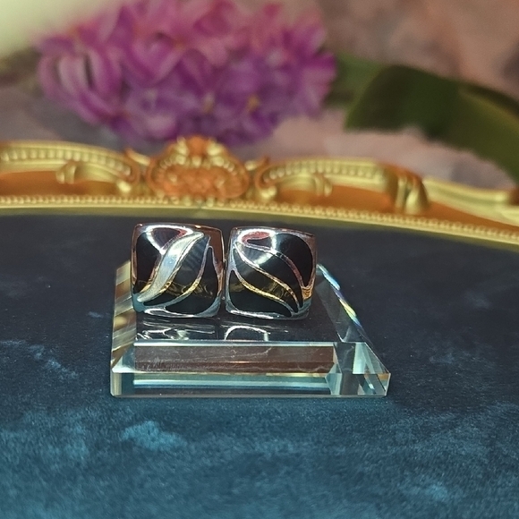 Girl Smiles Other - Elegant Silver and Black Stainless Steel Cuff Links Brand New
